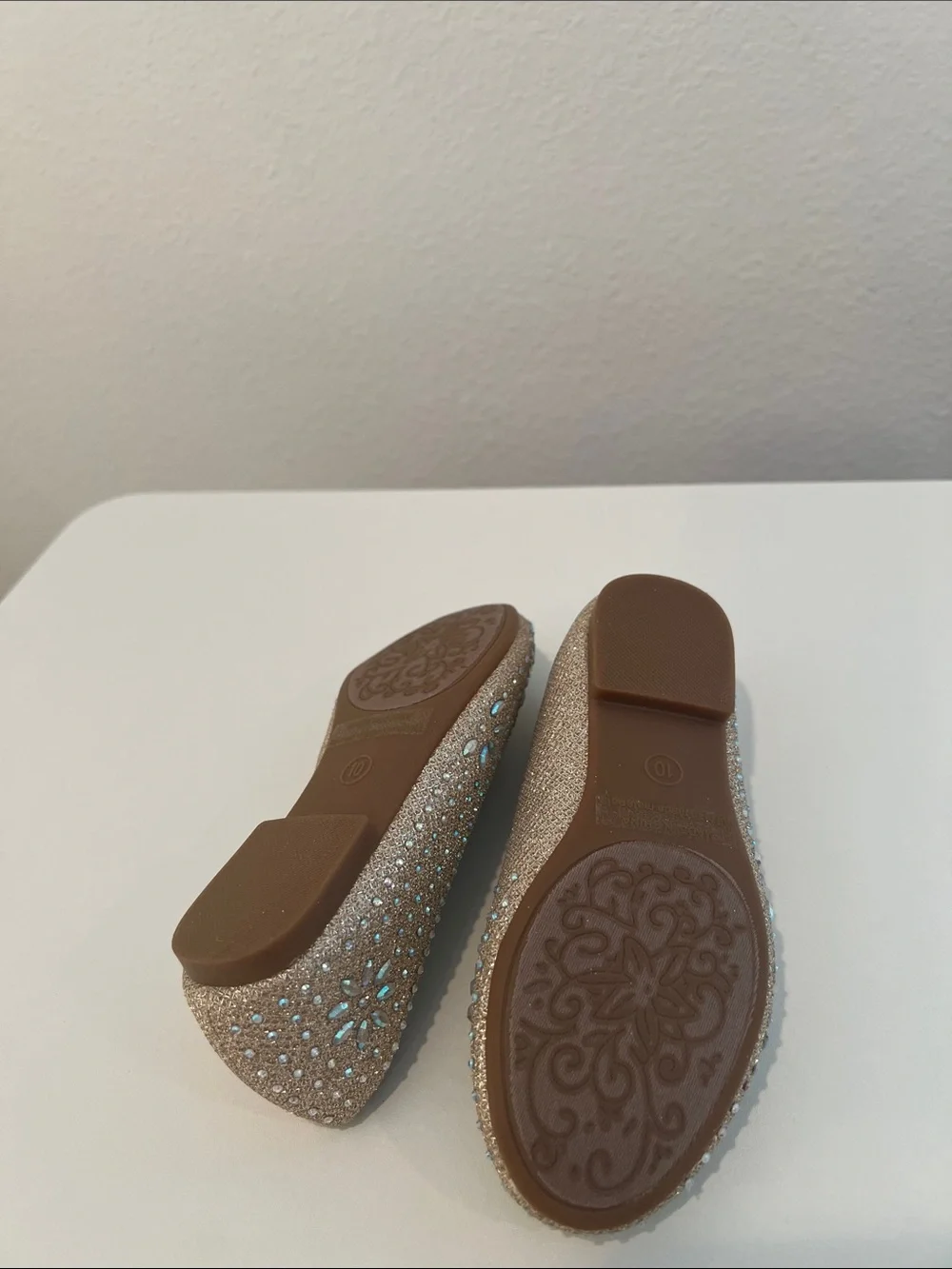Dream Pairs Girls' Sparkle Ballet Flats in Champagne Gold